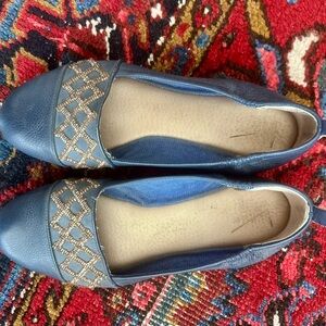 Latigo Beaded Argyle Flats